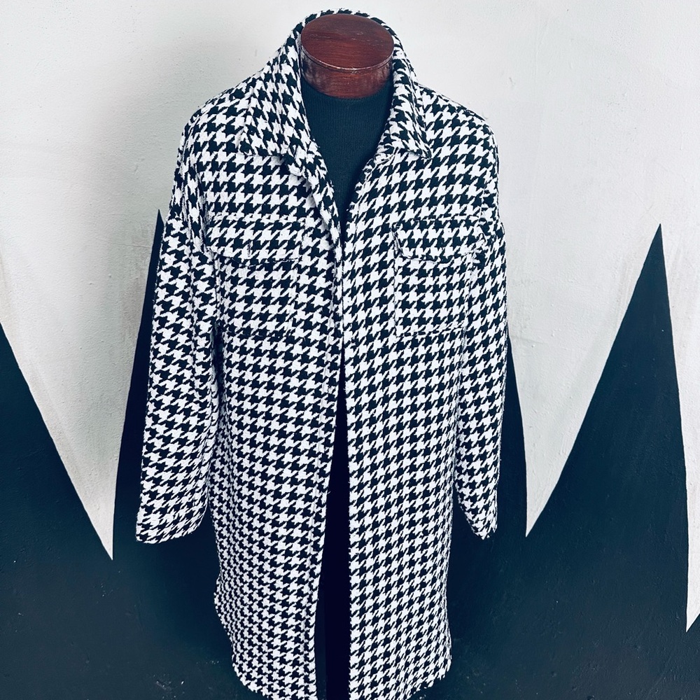 Stylish Secondhand Knit Houndstooth Coat